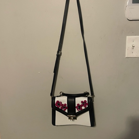 NWOT ‘Bloomin Good Time’ Satchel by Betsey Johnson - Picture 11 of 11